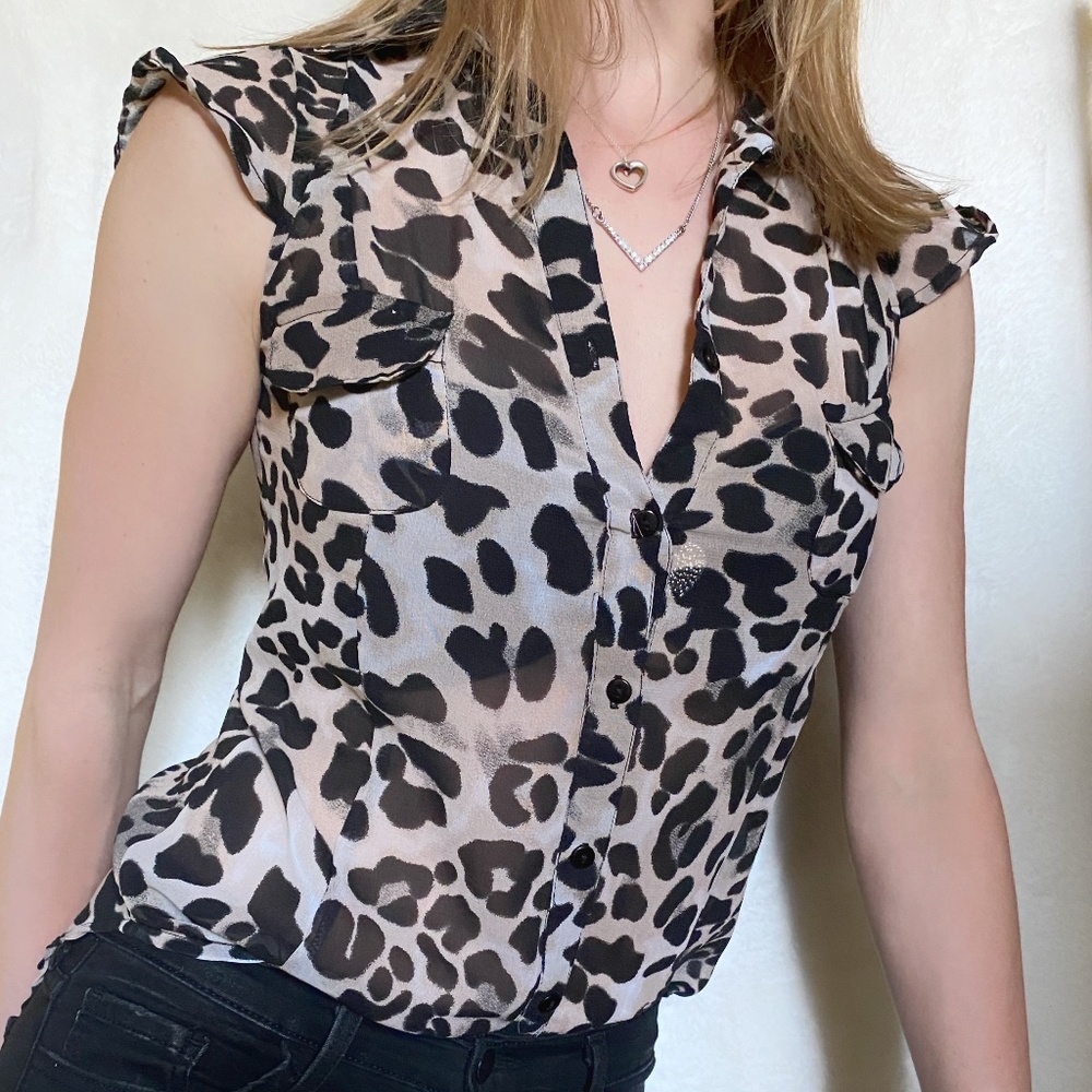 ✨💫Animal Print, Leopard Print, Sheer blouse